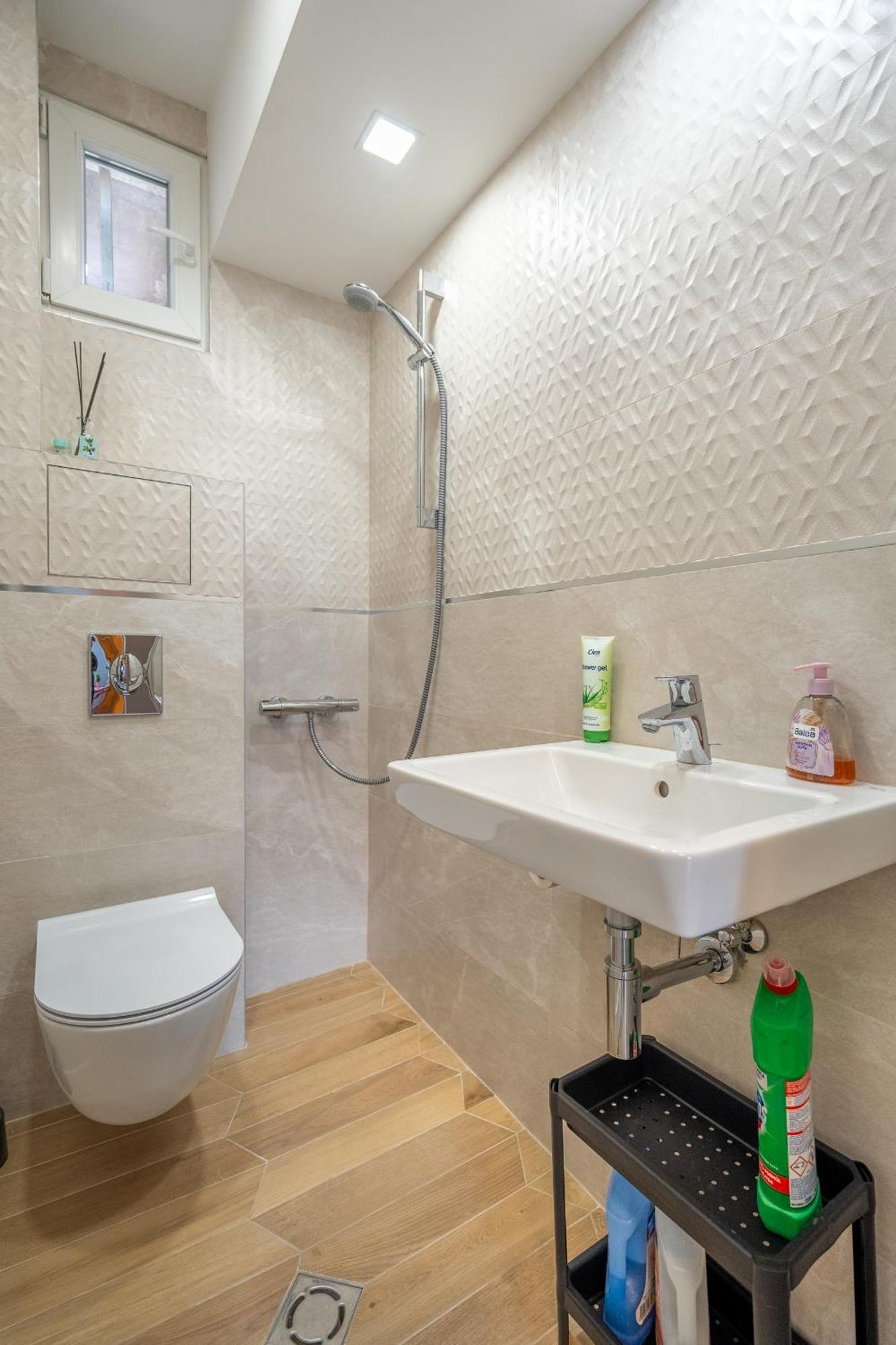 Downtown Apartment Eymi صوفيا المظهر الخارجي الصورة